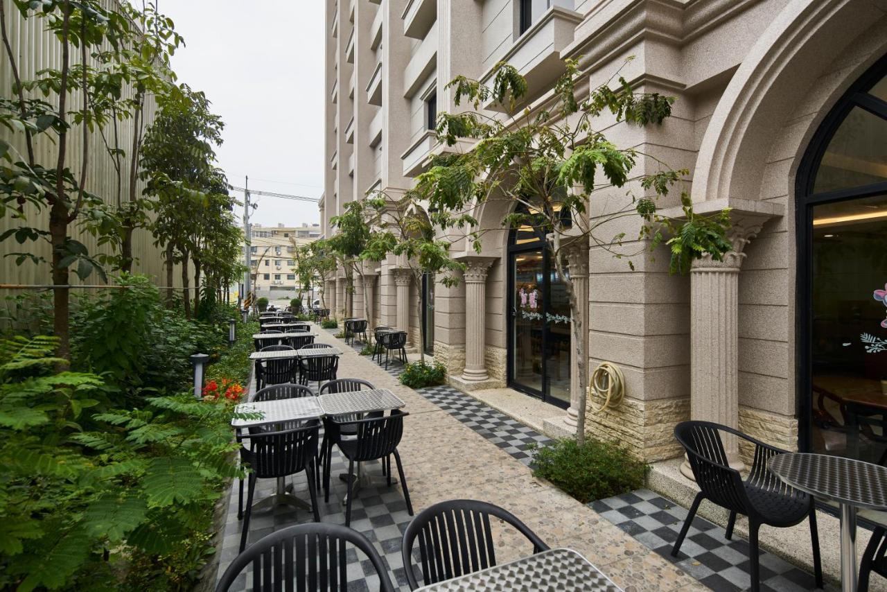 Menippe Hotel Kaohsiung Eksteriør billede